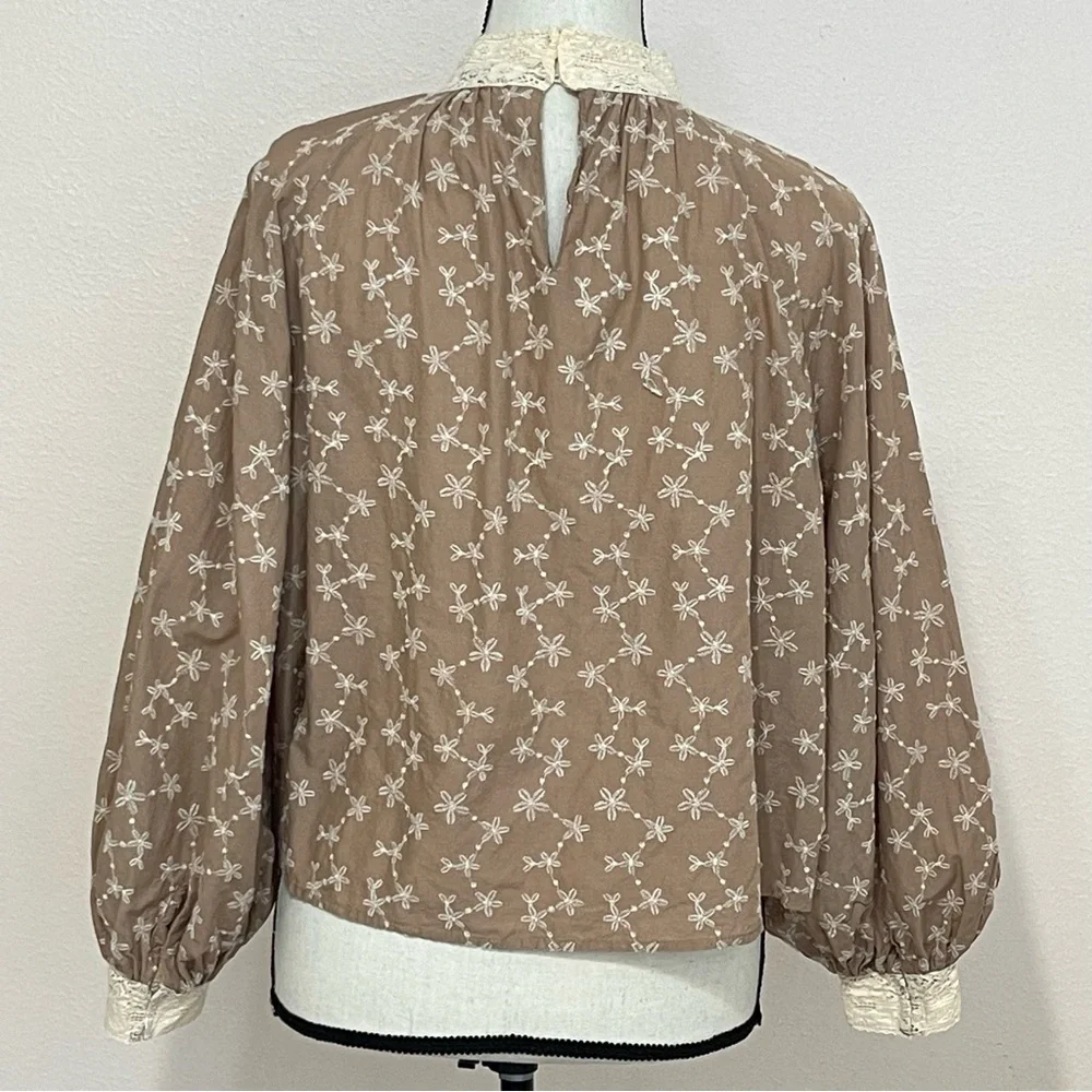 Zara Embroidered Cotton Puff Sleeve Blouse Size Medium
